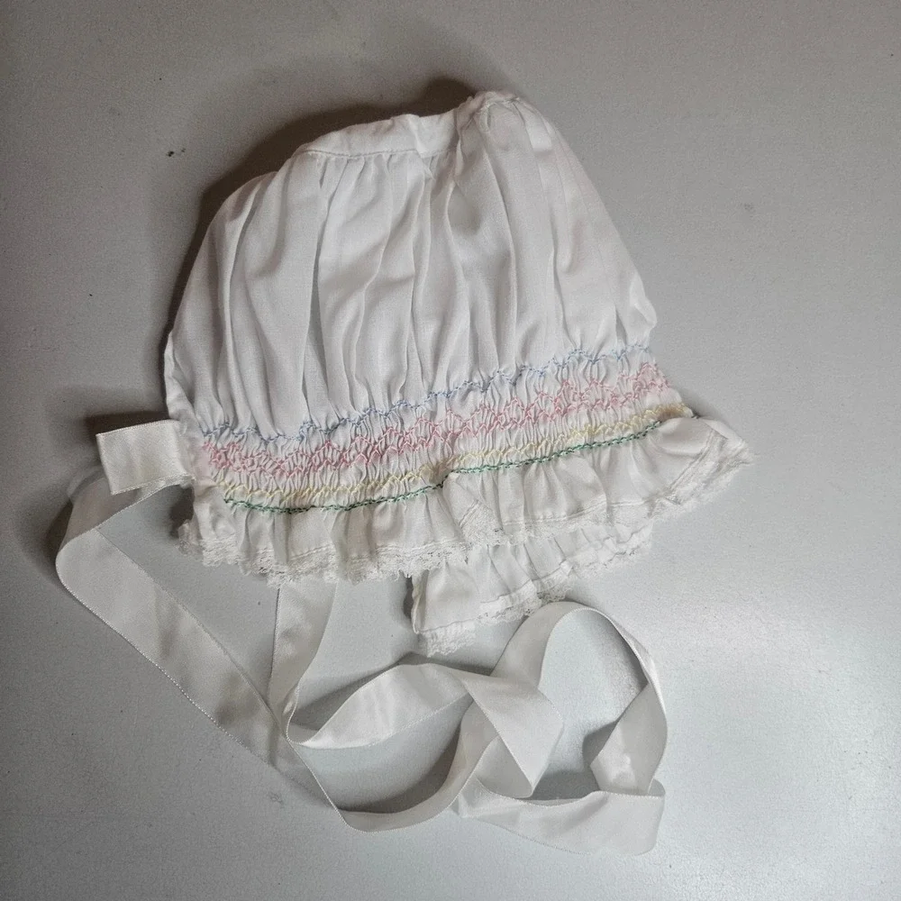 Vtg Mikell Stribling Baby Bonnet White Hand Smocked Christening Hat‎ Heirloom